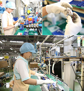 セル生産方式で進める繊細な作業