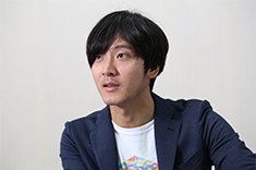 菅野氏