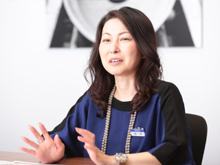 冨岡千花子さんポートレート