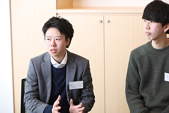 座談会の様子
